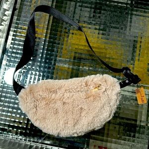 Hello 3 am purse tags on